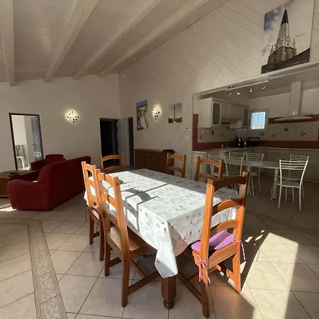 בית נופש Loizeau 3 ארס-אן-רה