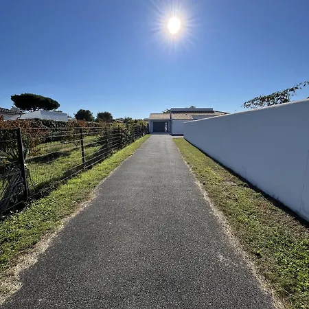 בית נופש Loizeau 3 *